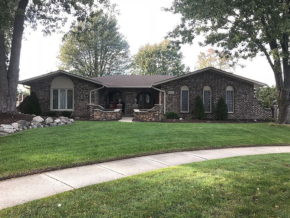 1st image of 40171 Donahue Dr