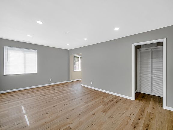 2nd image of 840 Pierce St