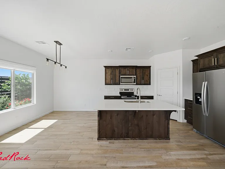 391 S Deep Creek Dr — Photo 35