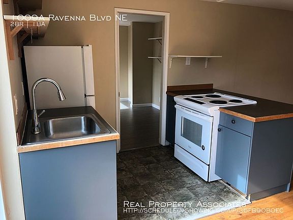 2nd image of 1009 NE Ravenna Blvd #A