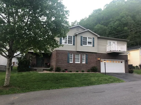 107 Apple Ct, Pikeville, KY 41501