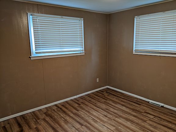 5th image of 6901 Hubbard St