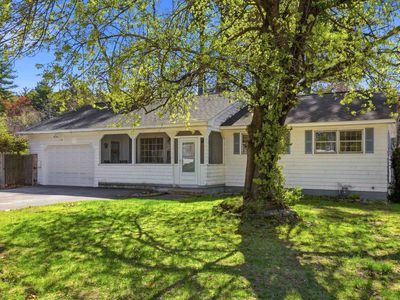 18 Cottonwood Drive, Hudson, NH, 03051