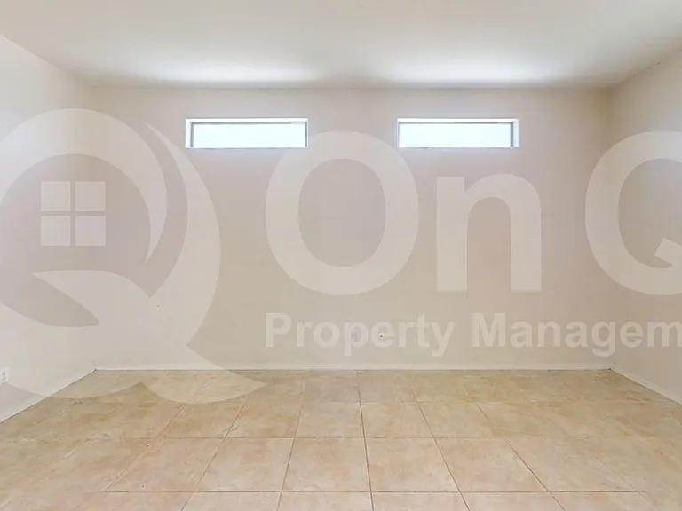 22249 E Calle De Flores — Photo 11