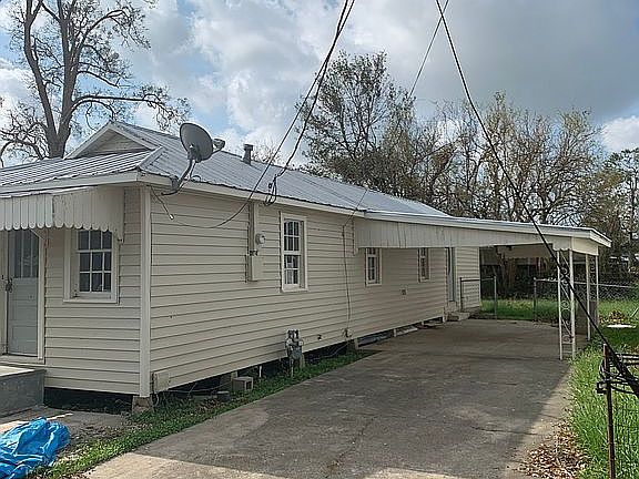 2nd image of 213 N 9th St