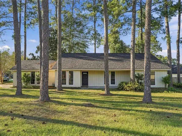 29 Cherokee Dr, Abita Springs, LA 70420