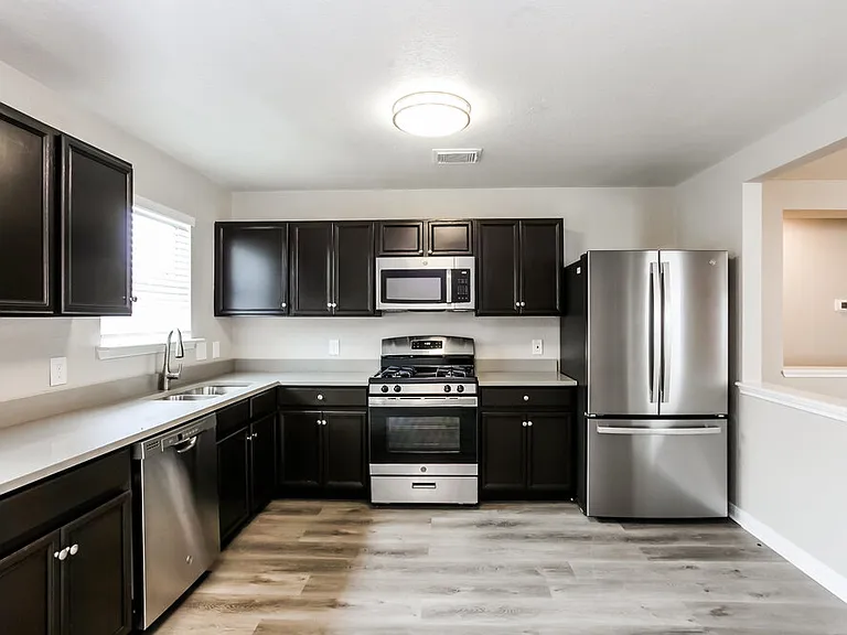 15510 Miller House Ln — Photo 7