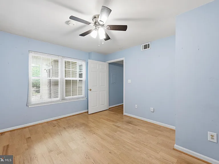 933 Hillside Lake Ter #110 — Photo 19