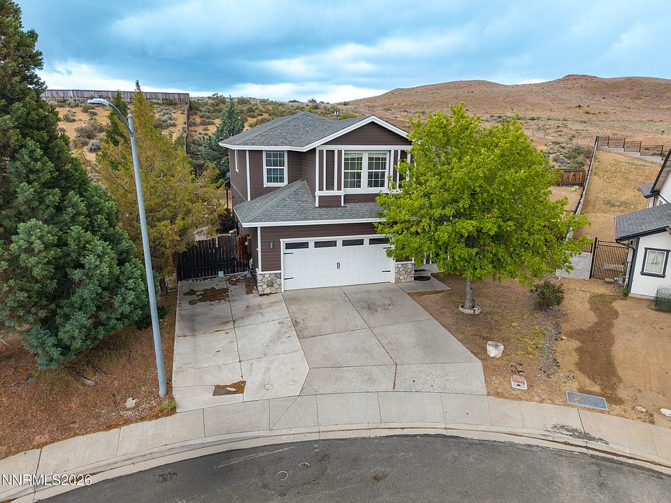 1st image of 760 Burgundy Ct