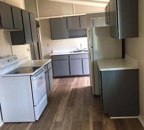 4th image of 2963 Crescent Shores Dr #B