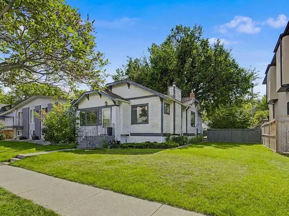 121 10th Ave NE, Calgary, AB T2E 0W8