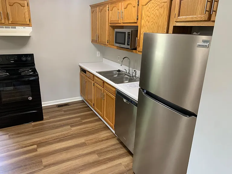 full kitchen
