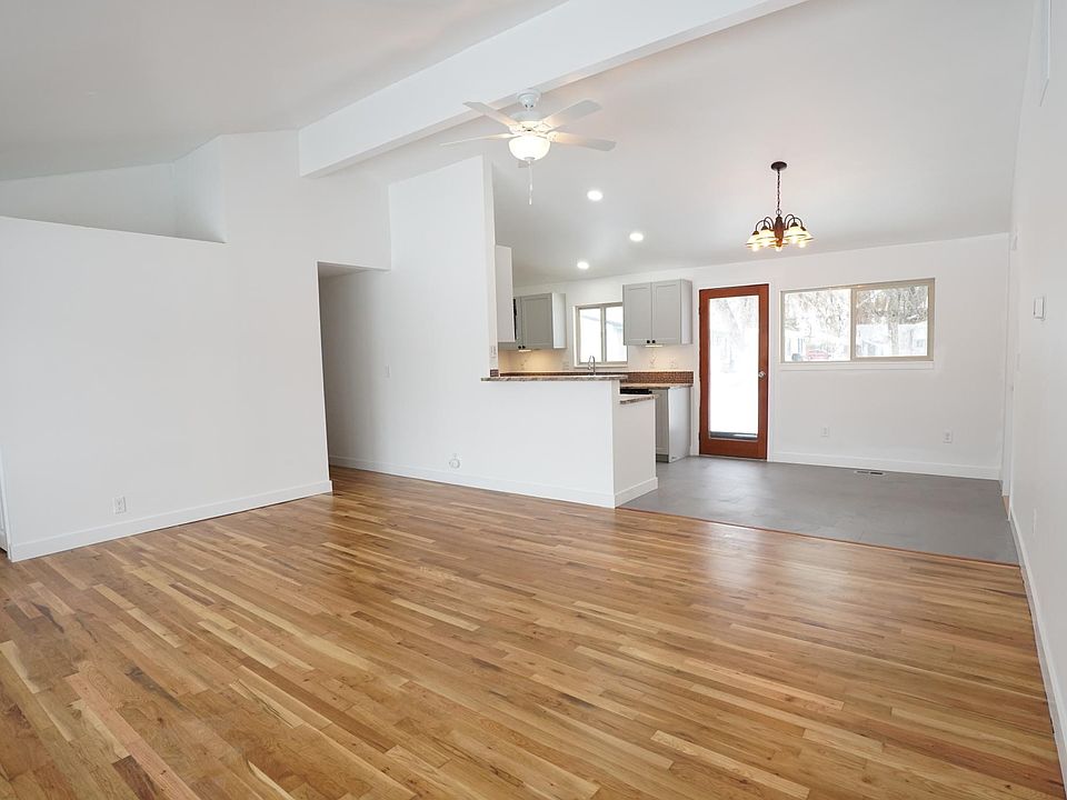 1st image of 813 S Barbara Ave