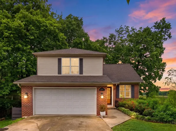 2320 Valencia Dr, Lexington, KY 40513