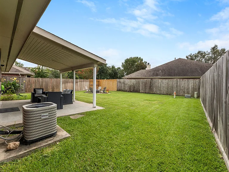 14807 Fairway Square Dr — Photo 36