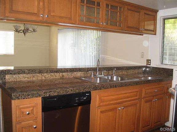 5th image of 2516 Bowdoin Pl