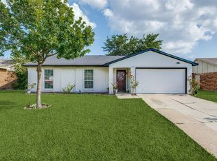 5569 Ragan Dr, The Colony, TX 75056