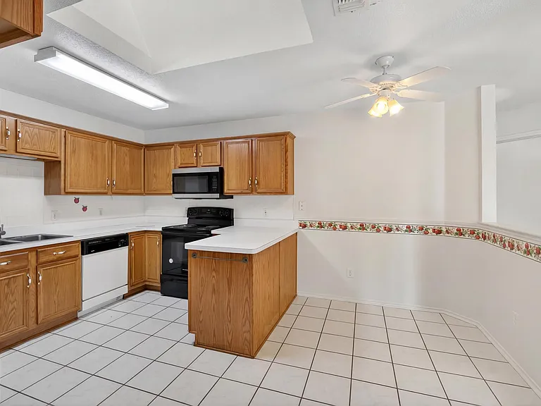 7016 Snowivy Ct — Photo 2
