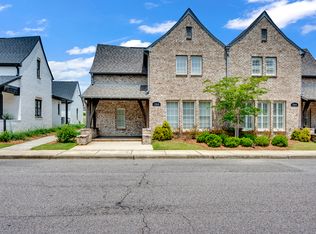 2364 Village Center St, Hoover, AL 35226