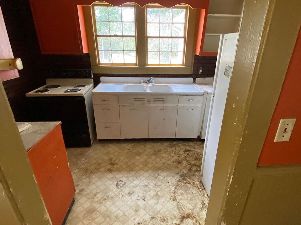 1st image of 308 Grandview St