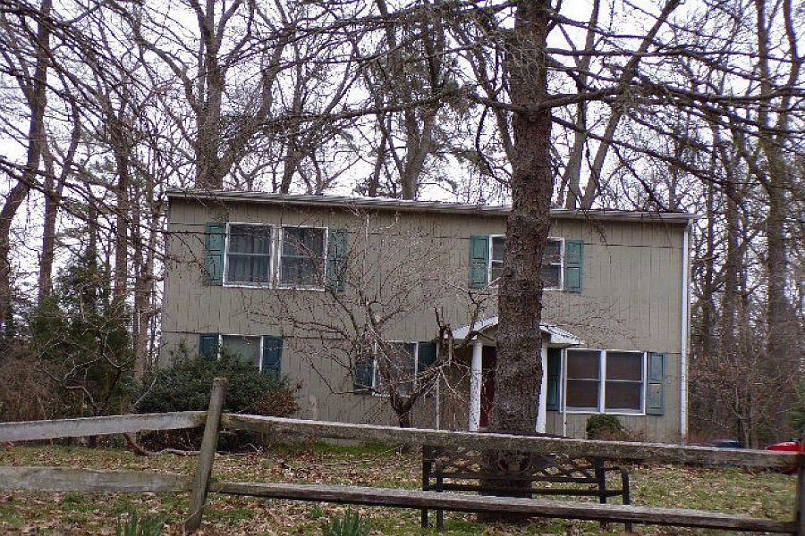 1st image of 602 Rosin Dr