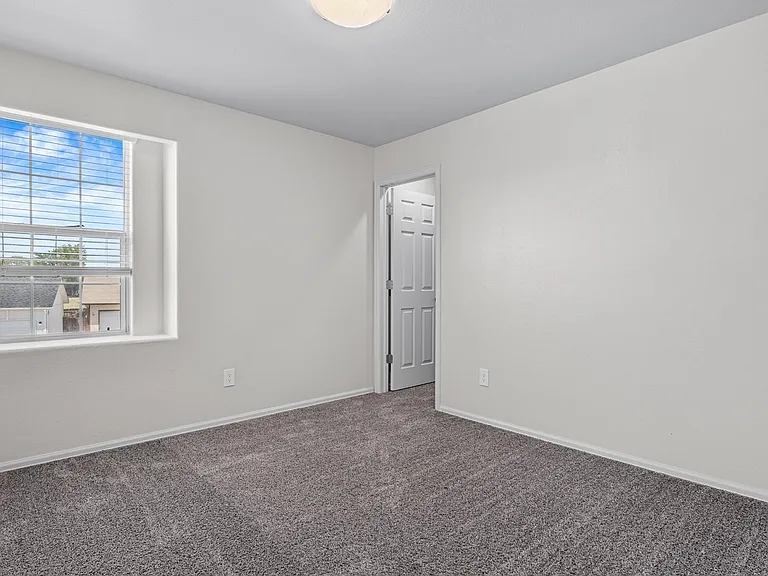 2841 Morningside Ct — Photo 9