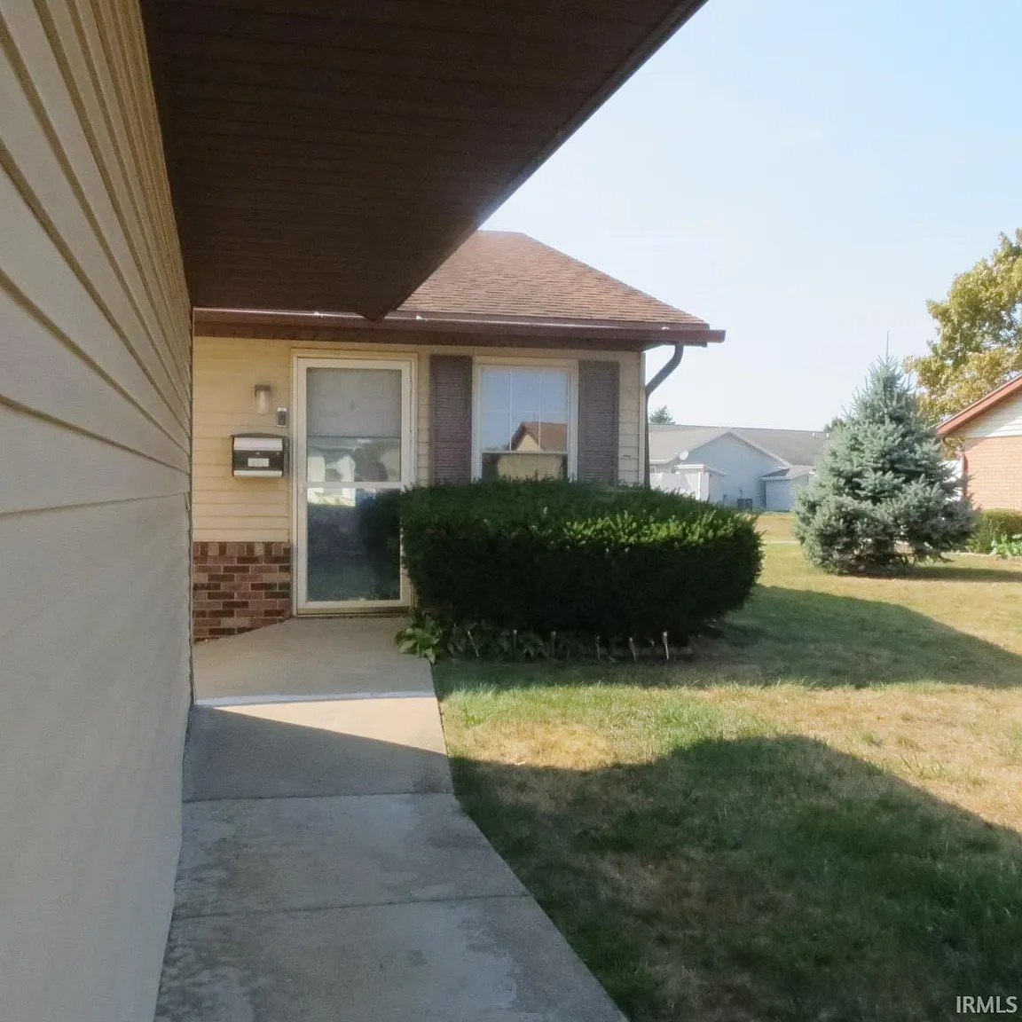 1001 Berkley Cir photo 1