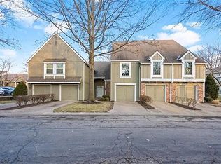 12171 Hayes St, Overland Park, KS 66213