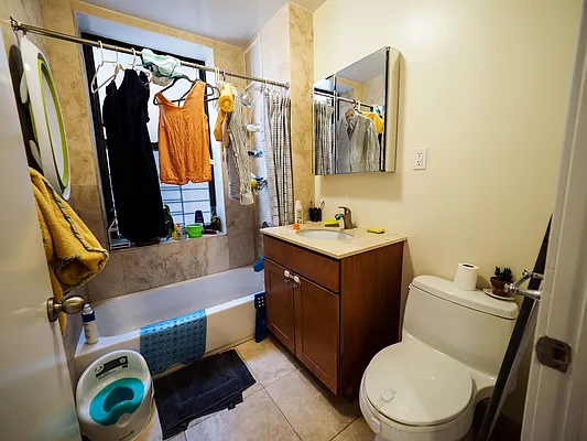 Rented by J & M Realty Services Corp (Management) | media 43