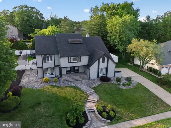 29 Callison Ln, Voorhees, NJ 08043