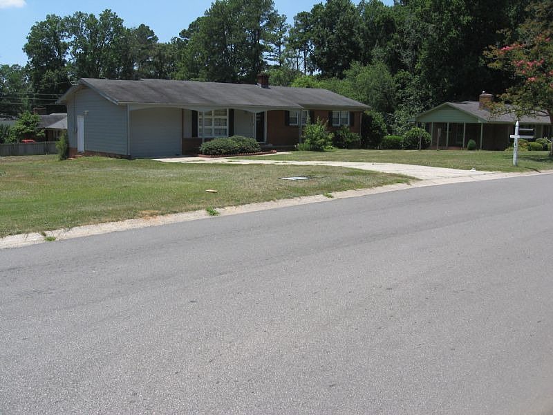 2nd image of 3801 Vesta Dr