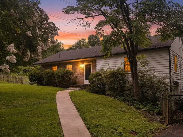 1301 Sharon Rd, Knoxville, TN 37919