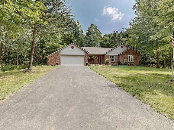 2nd image of 47 N Briar Ln