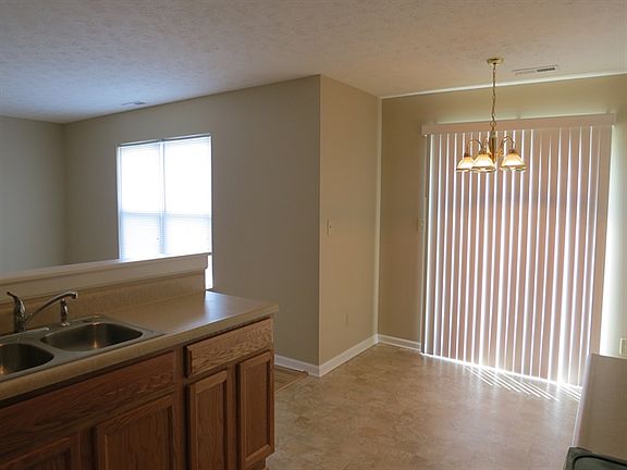 5th image of 5226 Bombay Dr