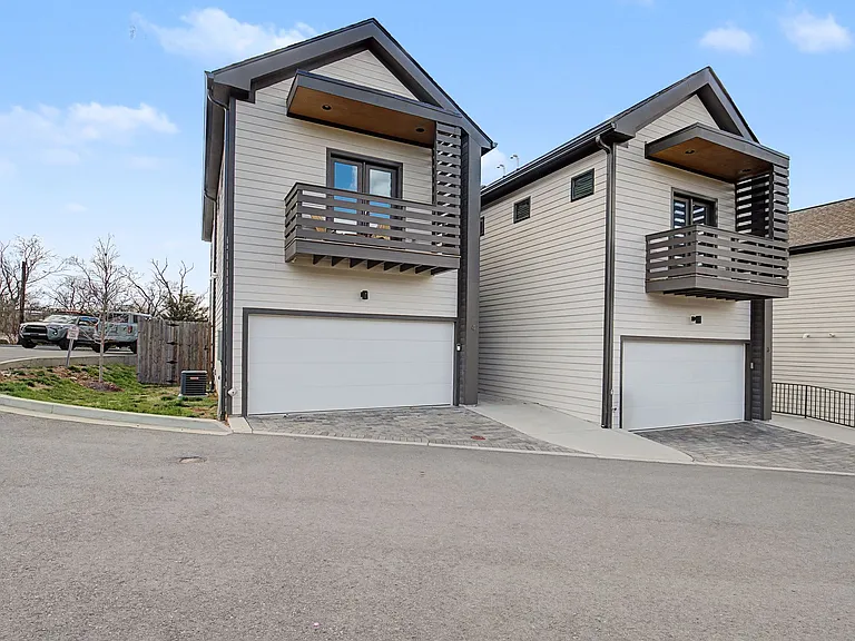 206 Ben Allen Rd #4 — Photo 2