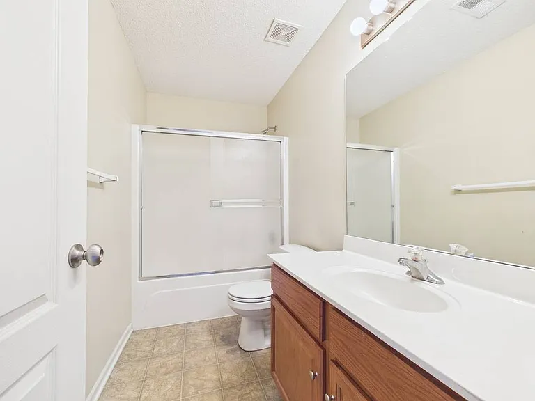 703 Iron Horse Dr — Photo 12