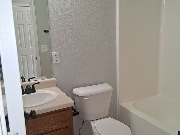 4th image of 3306 SW Landau Ct APT 1 & 2