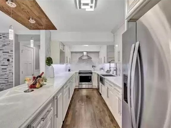 4th image of 9661 S Karlov Ave APT 104