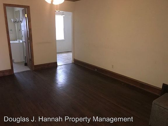 4th image of 138 N Brighton Ave