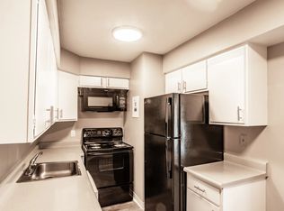 Waldo Plaza Apartments, Kansas City, MO 64114