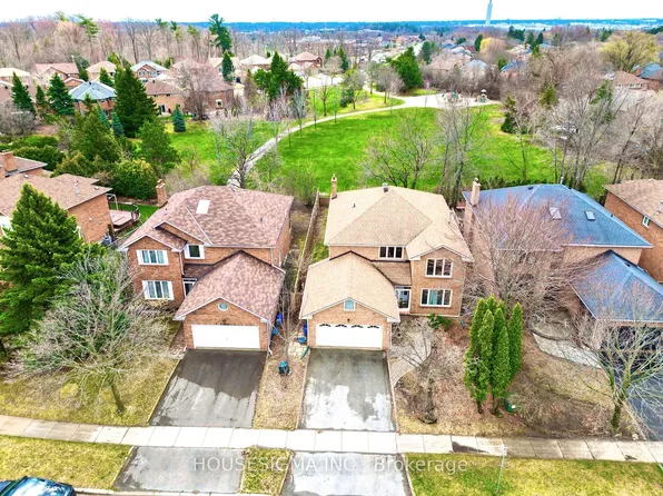 1404 Will Scarlett Dr, Oakville, ON L6J 6S6