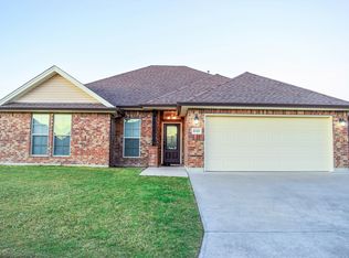 10420 Pine Ridge Ln, Port Arthur, TX 77640