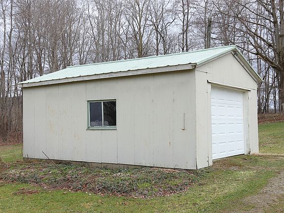 2nd image of 700 Spencer Rd