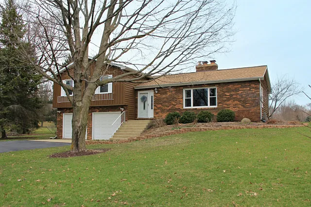 42W402 Keslinger Rd photo 1