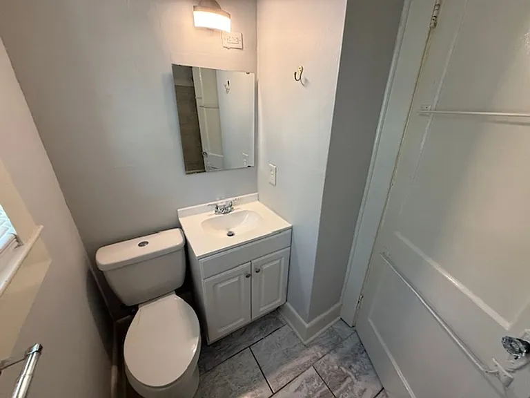 503 Tyler St — Photo 12