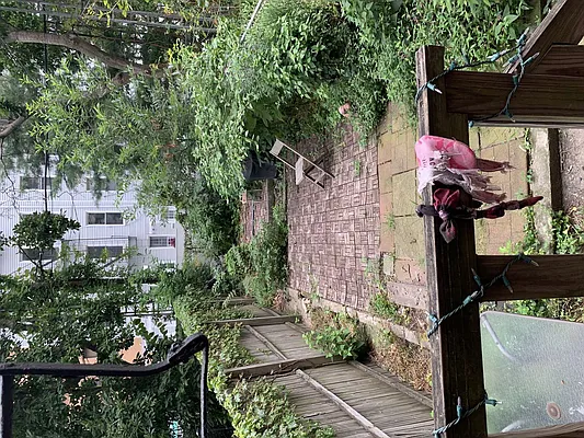 Rented by Flatiron Real Estate Advisors LLC | media 8