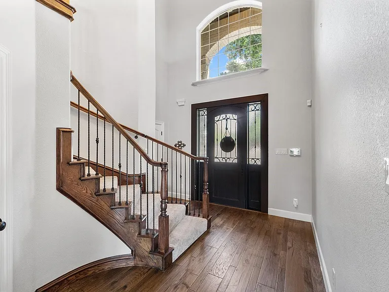 621 Somerset Dr — Photo 5