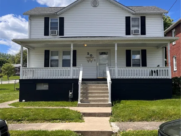 20 Maple St, Masontown, PA 15461