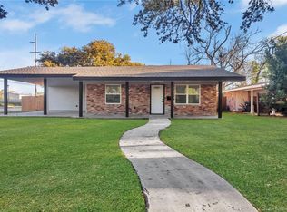 1016 Cherryhill St, Lake Charles, LA 70607