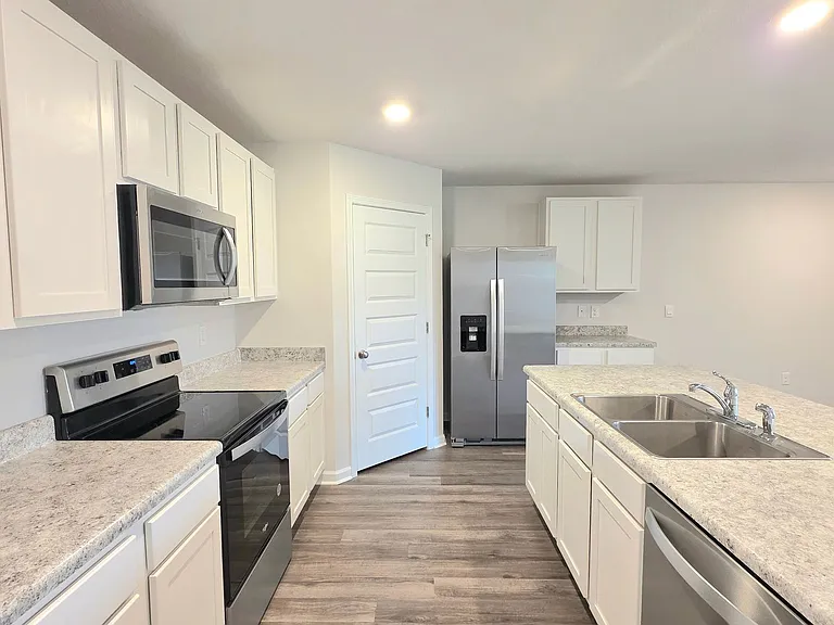 4389 Tiger Oak Ct — Photo 4